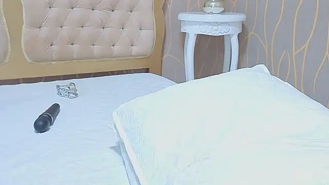 Sammantha_hotx live cam on StripChat