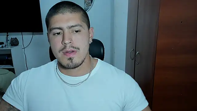 Baltazar_Dupont live cam on StripChat