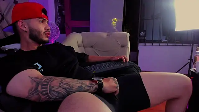 Vincentblack live cam on StripChat