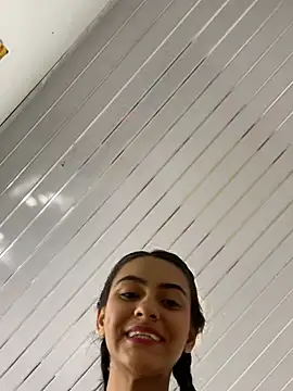 miluwatson (F teen) - Ride dildo