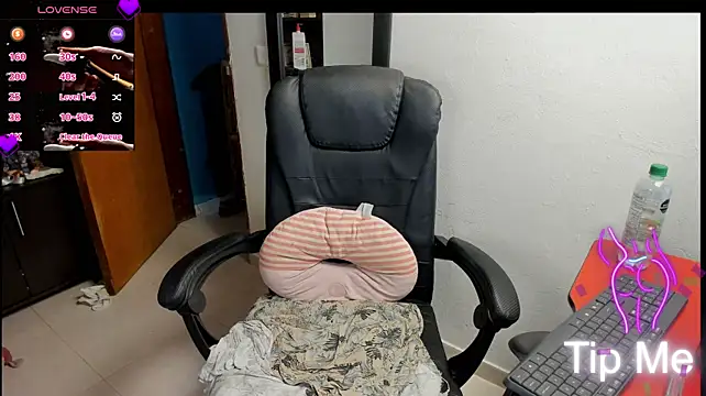 peanut_tangerine live cam on StripChat