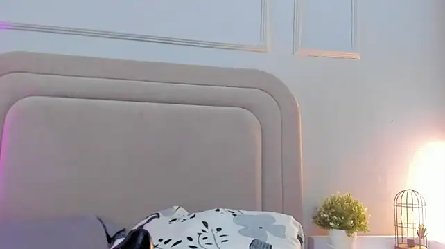 Kaylachannell live now
