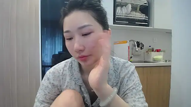 Asiagirll live cam on StripChat