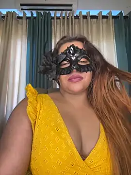 Zaralanson live cam on StripChat