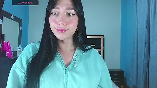 karla_zambrano live cam on StripChat