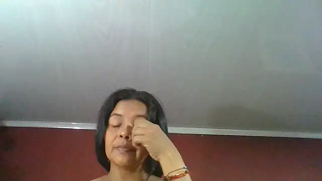 DianaOchoa_ live cam on StripChat