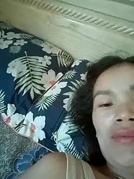 nangmo live cam on StripChat