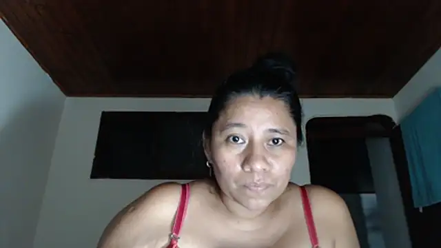 adrixxx38 live cam on StripChat