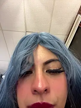 Eva_Feller69