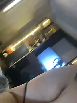 The_Queen_1 live cam on StripChat