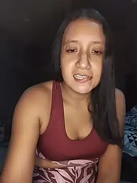 cami_victoria live cam on StripChat