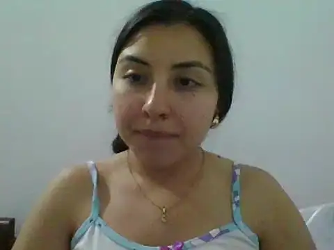 _Romilly_ live cam on StripChat