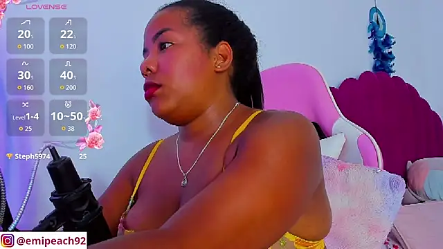 samanthaabloom live cam on StripChat