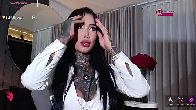 belllbonniie Live Webcam on Stripchat