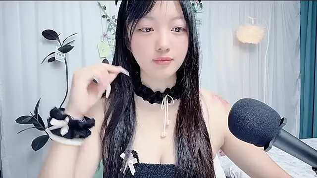 Winnie666999 live cam on StripChat