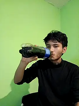 355kl 🐛 naked cam chat
