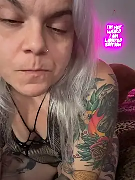 cherrybombbomb (F milf) - Anal + squirt video 2 last tipper😈