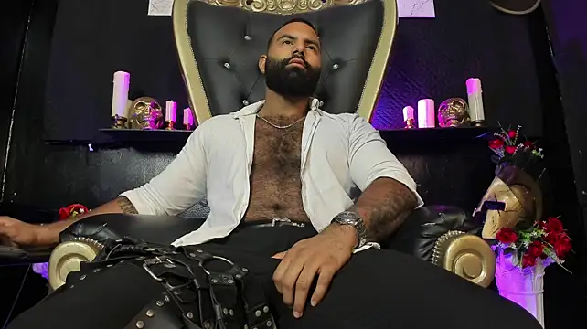 beardandrew (M young) - CUMSHOOT TESTOSTERONE ABOVE YOU