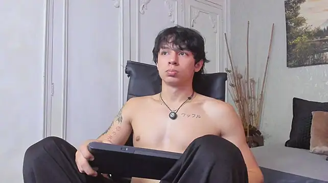 tyler_durten (M twink) - 🔥🔥JERK OFF + PRECUM🔥🔥