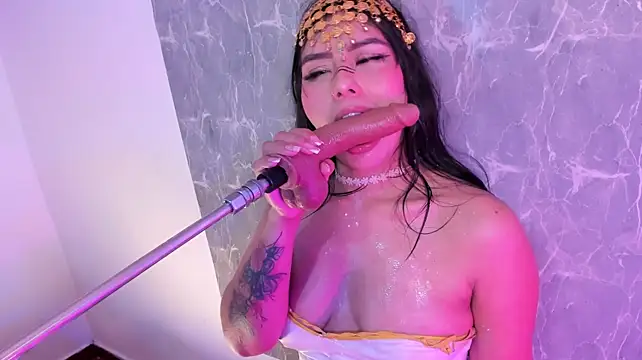 pocahontaslatinaa