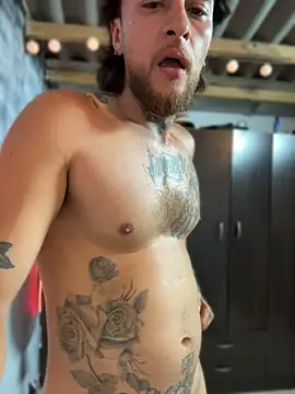 raymon616 🔆 naked chat