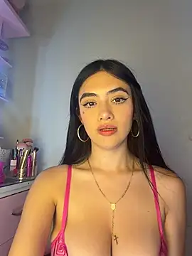 Webcam Model(mandyy__) is live