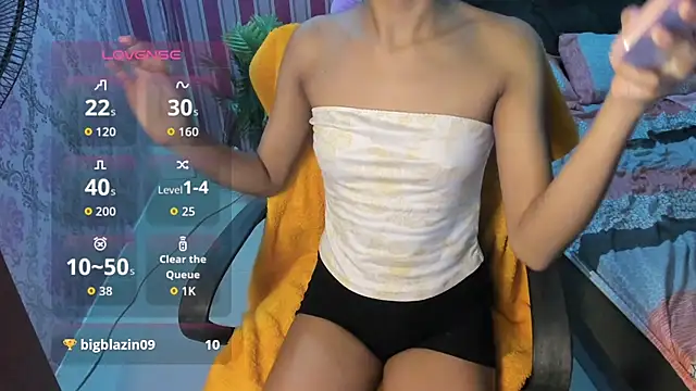 Mica_Jones