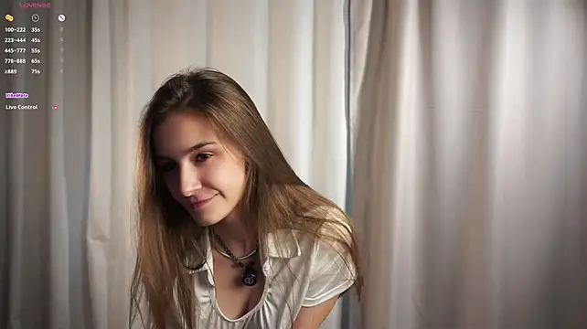 CaseyMulders live cam on StripChat