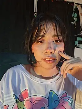 dolli_virginpussy (F young) - put oil on my breasts