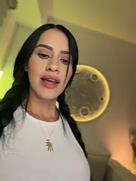 sarahhsmitth1 (F young) - CUM IN MY TITS