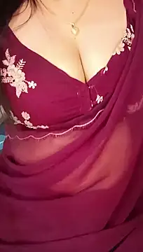 priya_22 (F young) - ICE on Boobs & Pussy -34****