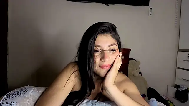 latinasoftie (F young) - Titty play & teasing my nipples with