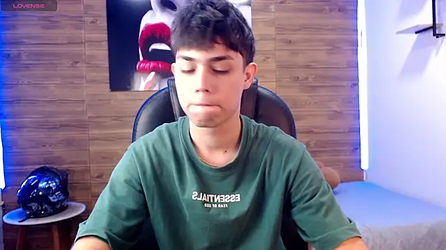 ivan_cooper (M twink) - Flex for you
