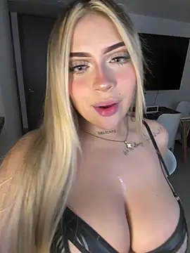 MiaWhitePink_