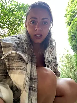 ladywithbigass