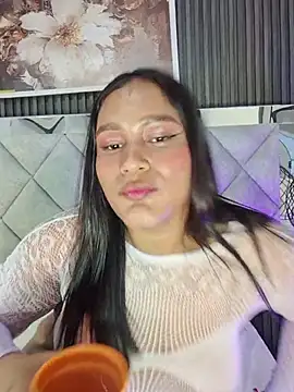 Sara_Chanel_