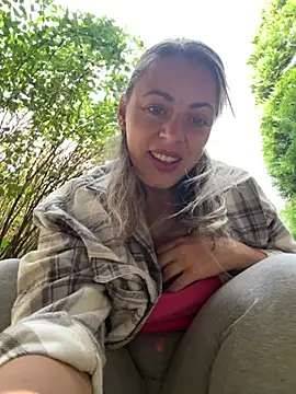 ladywithbigass