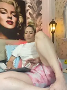viktoria_davis_ live cam on StripChat