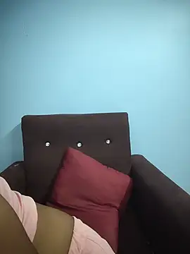 tinaa_baby (F young) - 1 peg drink