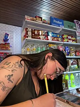 BabySweett_ live cam on StripChat