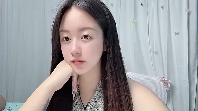 xiaomei1122 live cam on StripChat