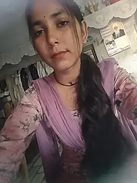 divya_140 (F young) - full nude