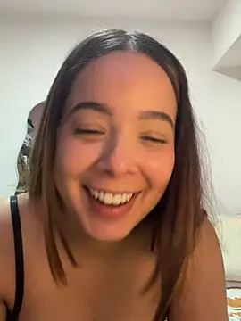 camzzi live cam on StripChat