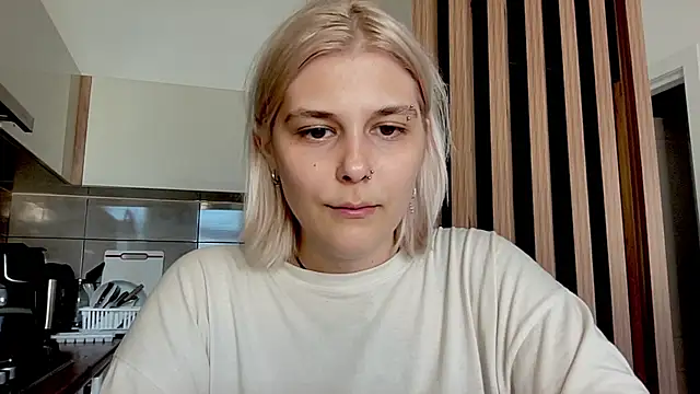Ella_Bloom live cam on StripChat