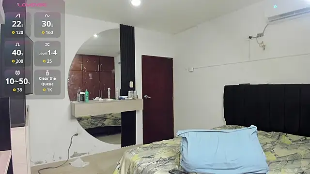 jackson_golden live cam on StripChat