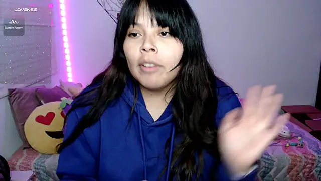 EllieMoonX live cam on StripChat