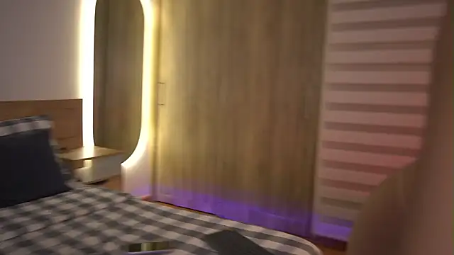 isabella_dmar live webcam