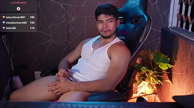 David_capizzi_ live cam on StripChat