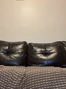 StupidNaturalPhatBooty_ live cam on StripChat