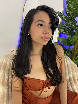_Emily_Thompson_ live cam on StripChat